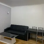 1 Bedroom Ground Floor Flat With Garden