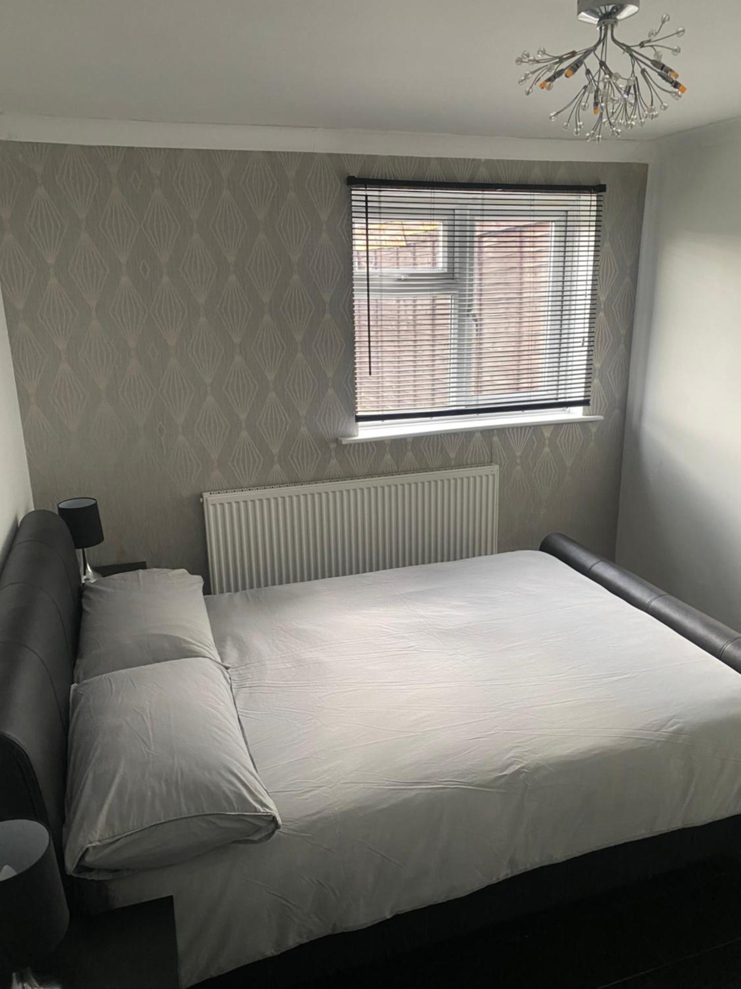 1 Bedroom Ground Floor Flat With Garden * Greenford (Greater London)