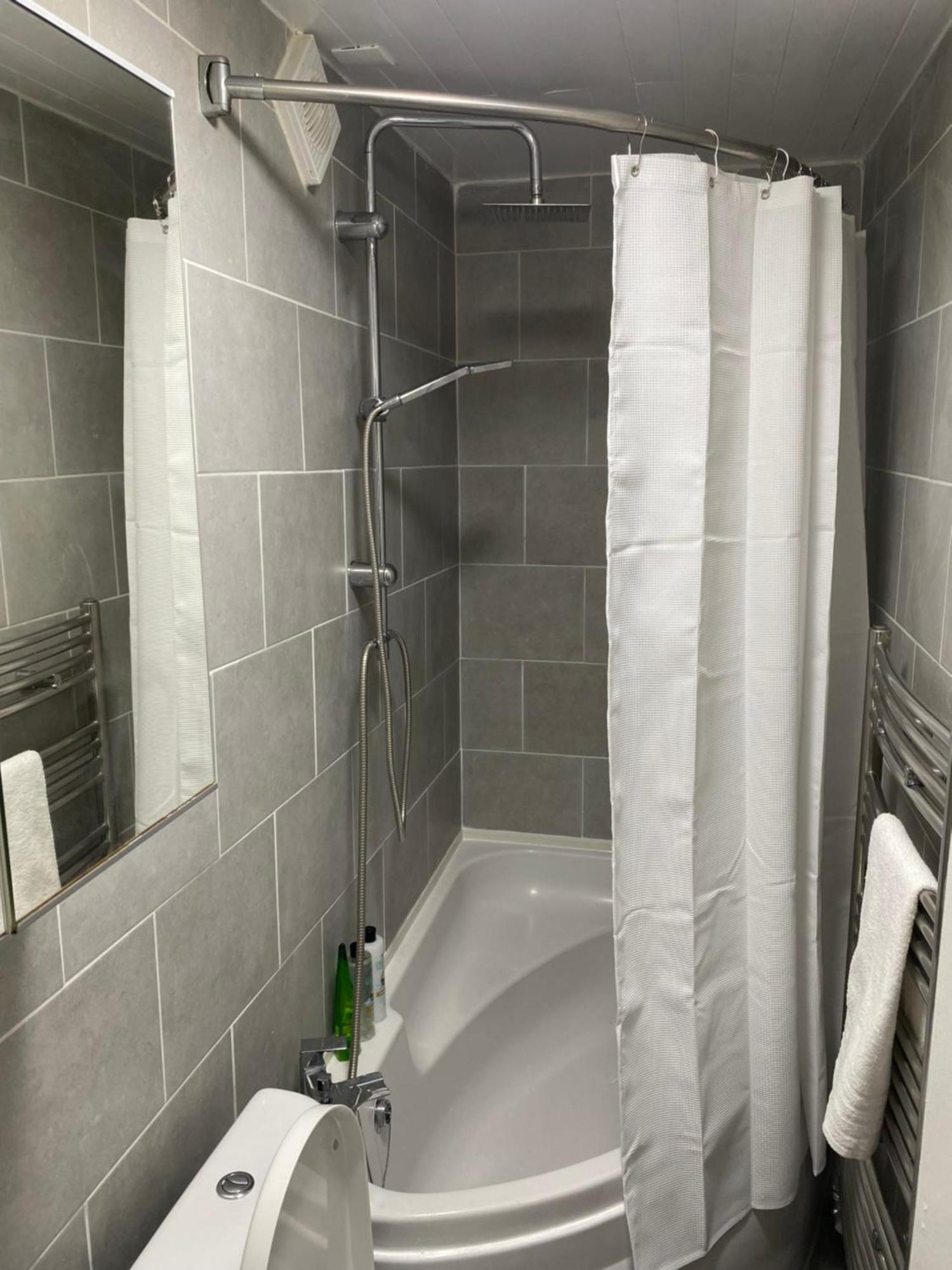 1 Bedroom Ground Floor Flat With Garden Greenford (Greater London)